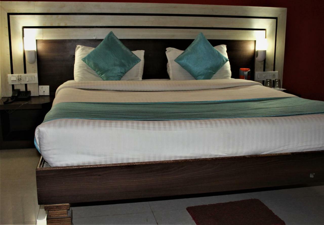 Park Lagoon Hotel